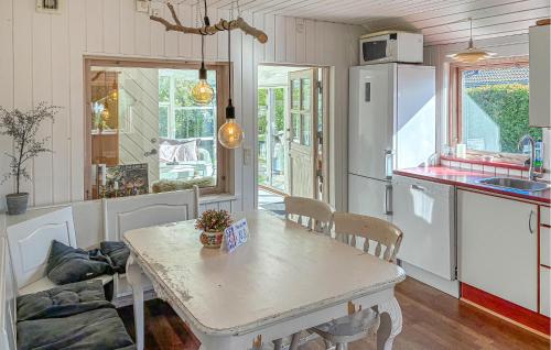 廚房, Pet Friendly Home In Faxe Ladeplads With Wifi in 法克瑟