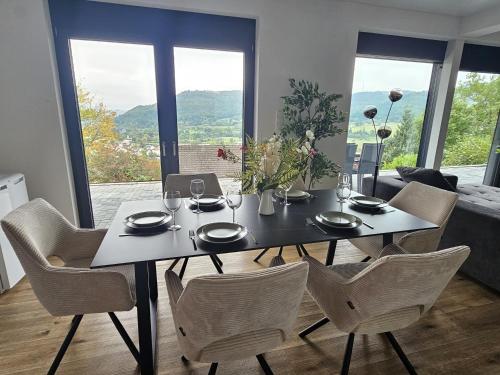 Moderne 3-Zimmer-Wohnung mit Panoramablick in บีเดนคอพฟ์