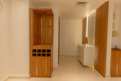 Luxury 3BR Stunning Burj Khalifa View, Dubai (photo 4)
