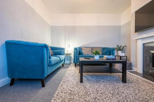 Tŷ Glas by Tŷ SA (Ty Glas by Ty SA) in Shaftbury