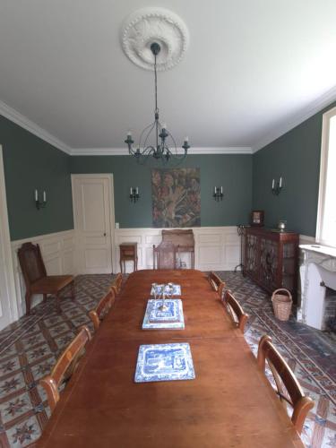 Chateau Le Vieil Etang in Saint-Sauveur-le-Vicomte