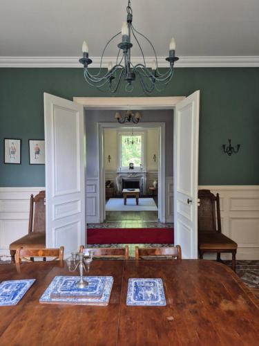 Chateau Le Vieil Etang in Saint-Sauveur-le-Vicomte