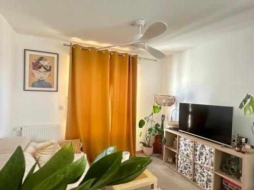 Spacious & bright apartment Joliette district, Marseille (Foto 11)