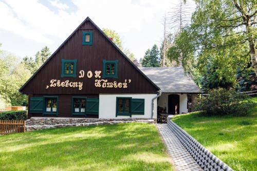 Dom Zielony Kamień z jacuzzi i bilardem, Шклярска-Поремба (фото 4)