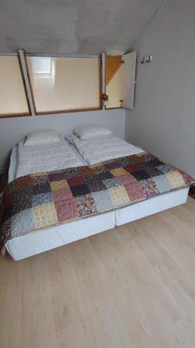 Rivitalo kylpylan lahella in Ikaalinen