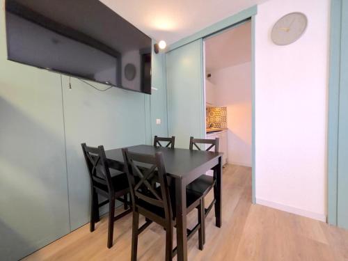 T1 neuf et tout confort - Pied des pistes in L'Alpe d'Huez