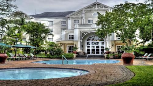 Tampilan eksterior, Southern Sun Mbombela in Nelspruit