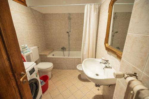 Cozy Apartment With A Strategic Position Florence
