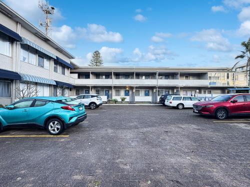 โกลด์เด็นแซนด์มอเตอร์อินน์ (Golden Sands Motor Inn) in ฟอสเตอร์