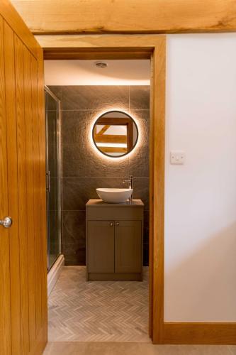 Peaceful Hideaway in South Downs in 安格默林