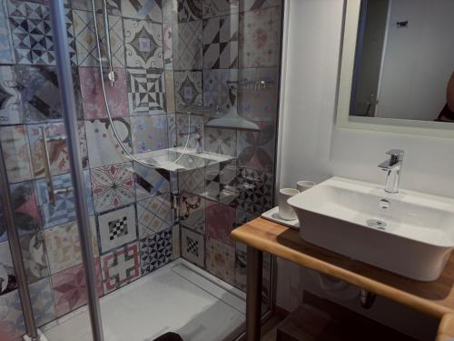 Ducha, Csöpi Apartman Tapolca (Csopi Apartman Tapolca) in Tapolca