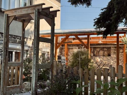 Jardín, Csöpi Apartman Tapolca (Csopi Apartman Tapolca) in Tapolca