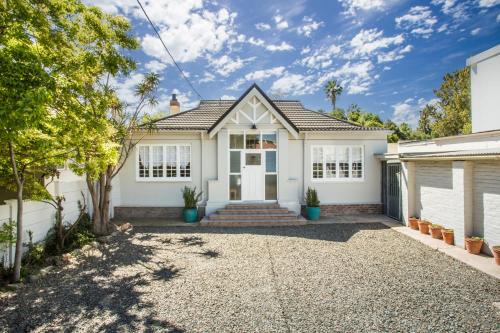 Mirari, Oudtshoorn