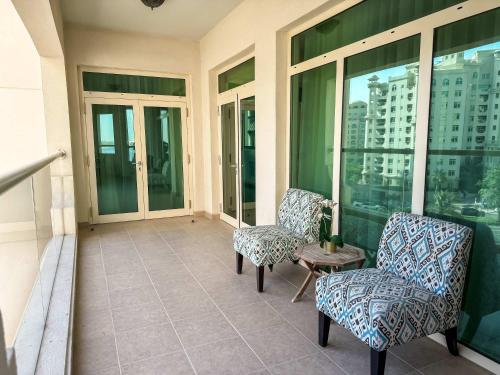 Sea View Beachfront 3BR Apartment - Shoreline 6, Dubaj (fotografie 3)