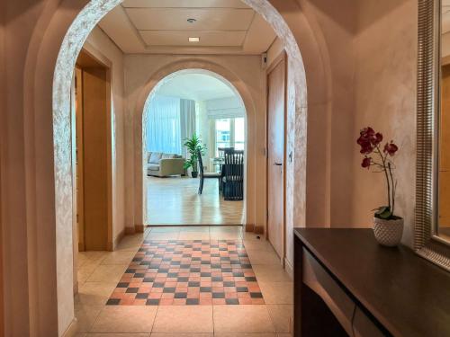 Sea View Beachfront 3BR Apartment - Shoreline 6, Dubaj (fotografie 4)