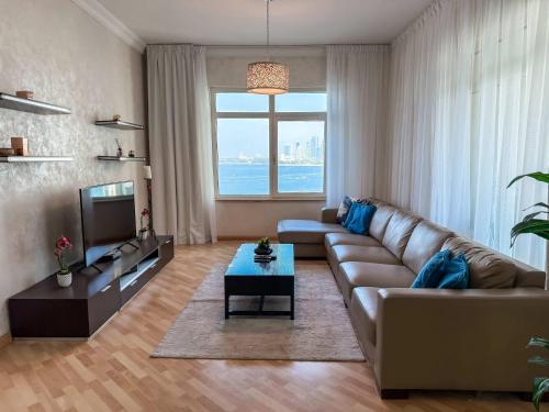Sea View Beachfront 3BR Apartment - Shoreline 6, Dubaj (fotografie 9)