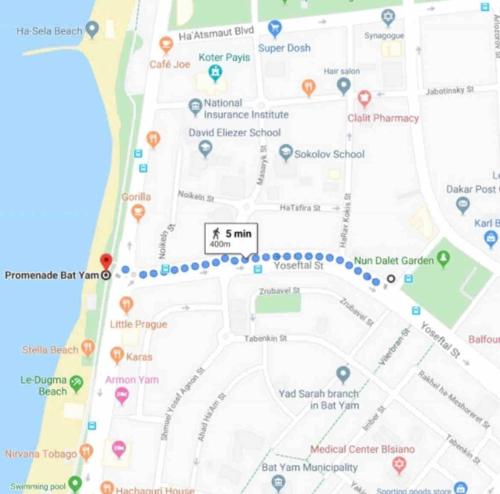 Two Rooms unit in Bat-Yam 5 mins from the beach in Bat Yam