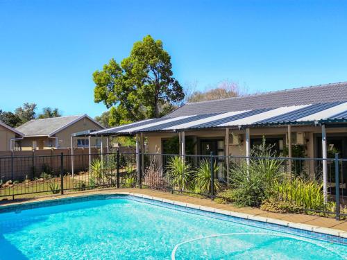 Wild Olive Luxury Accommodation, Hutton Heights
