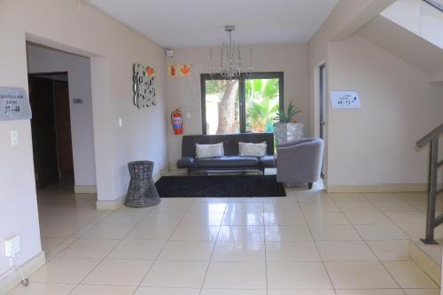 Oasis Hotel in Mokopanė