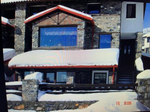 πετρινη μεζονετα gîte à louer Áyios Athanásios