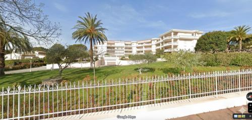 Appartement lumineux avec terrasse & piscine near La Table Du Boucher