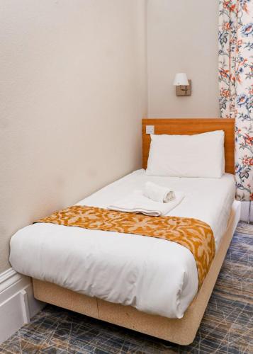 1 twin bed