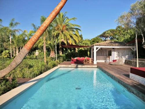 Vyylla Private Resort – Saint Tropez