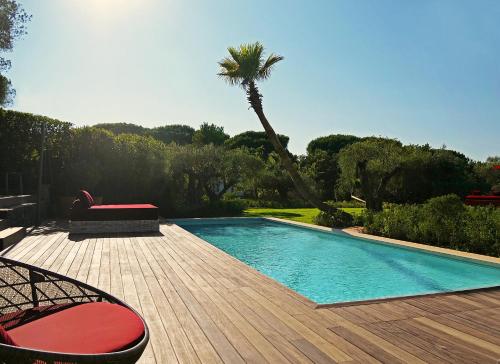 Vyylla Private Resort – Saint Tropez