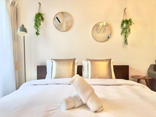 10 Mins To Nanba, 5 Mins To Imamiya Sta