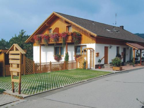 B&B Blaibach - Ferienwohnungen Schellein - Bed and Breakfast Blaibach