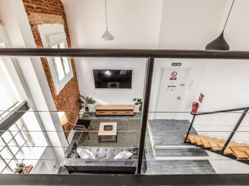 Bernabeu Industrial Suites- ALQUILER TEMPORAL - image 5