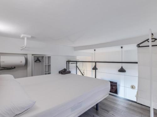 Bernabeu Industrial Suites- ALQUILER TEMPORAL - image 2
