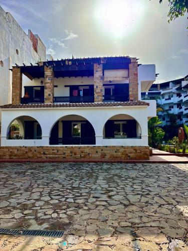 El alaoui rents 2 in 拉烏河