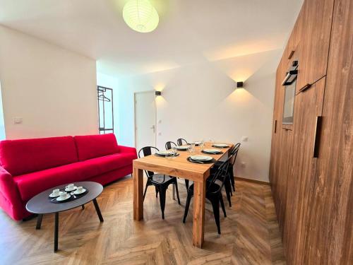 virtuve, L'appartement 3 by Vindihouses in Épinac