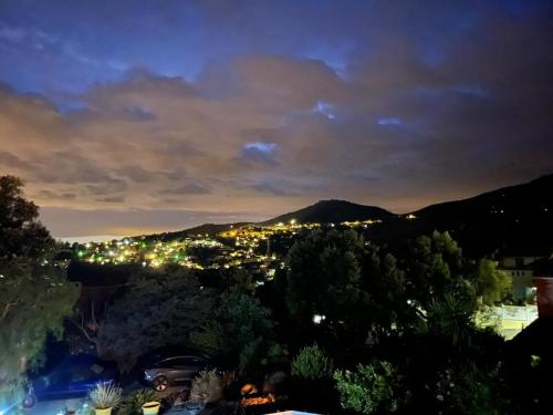 Villa le Clos Ferté au Lavandou (Villa le Clos Ferte au Lavandou) in 萊拉旺杜市中心