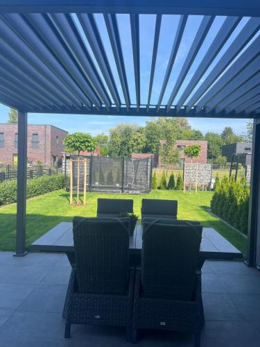 Ferienhaus am Lankower See 2.5km von Weidenweg entfernt