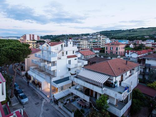 Manè Boutique Hotel - image 10