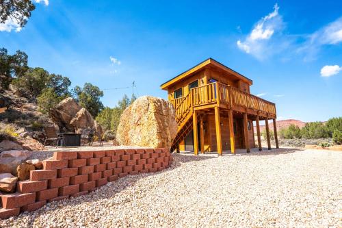 Tiny home with panoramic views & excellent stargazing in Bryce (Utah)