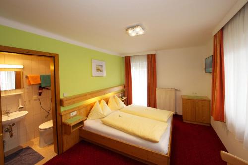 Pension Alpenrose in Zell am See