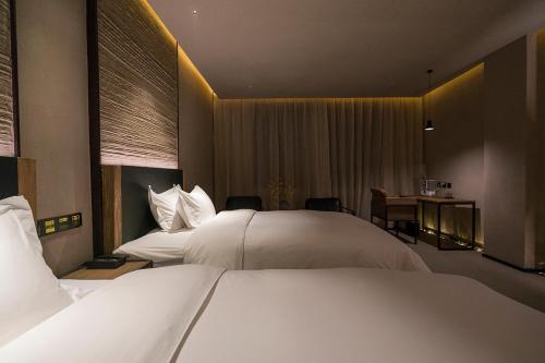 Jiayuguan Tuzhu Hotel