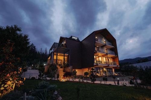 A szálláshely kívülről, Ikabane in Agapia