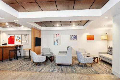 外部景觀, 智選假日酒店及套房-厄巴納-尚佩恩-伊利諾伊大學區-洲際酒店集團旗下 (Holiday Inn Express Hotel & Suites Urbana-Champaign-U of I Area By IHG) in 厄巴納