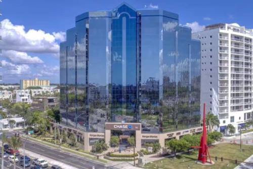 Relaxing Pool Side - Near Fairgrounds in Palmetto