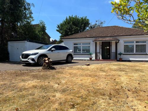 NEAR AIRPORT Fully Detached Home with 2 Off-Street Parking Spaces