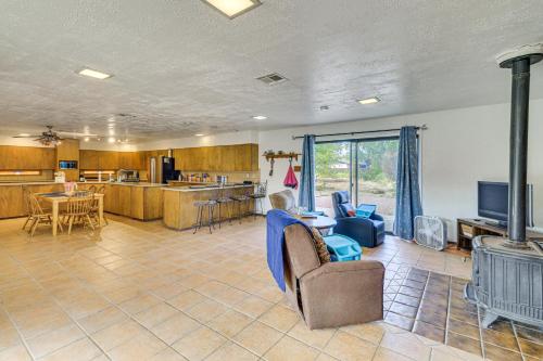 Perfect For Groups! Socorro Home Near NM Tech in 索科羅