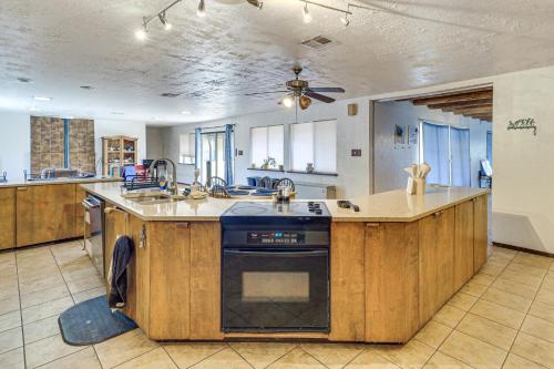 Perfect For Groups! Socorro Home Near NM Tech in Socorro