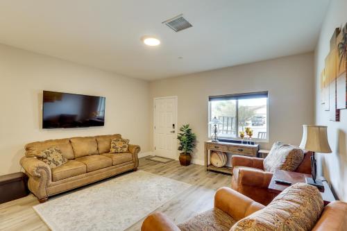 . 3 Mi to Lake Havasu Condo with Mountain and Lake View