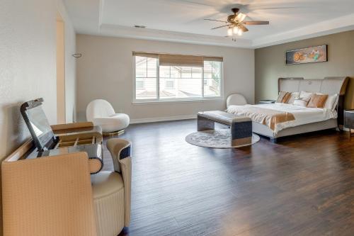 Yard, Home Gym, & Game Room: Spacious Aurora Home in Tallyn's Reach