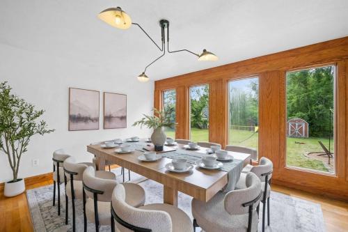 Quiet NRG Retreat | Hot Tub • Gameroom • Firepit