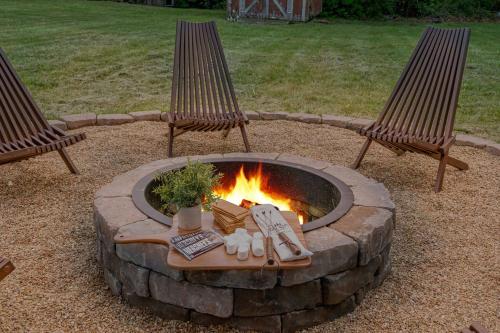 Facilities, Quiet NRG Retreat | Hot Tub • Gameroom • Firepit in Oak Hill (WV)